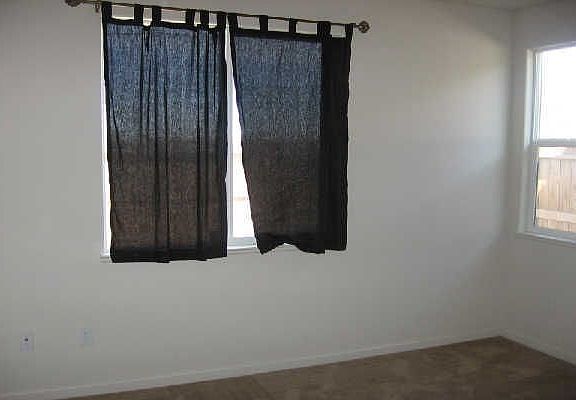 3rd image of 235 Lilac Ln