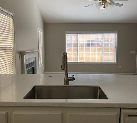 5th image of 25581 Prospect Ave