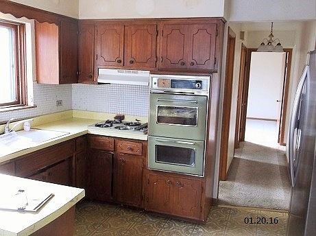 4th image of 3105 Calwagner St