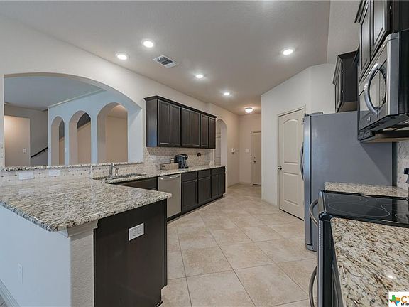 5th image of 858 Cypress Ml