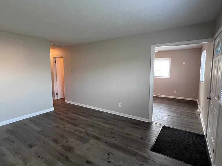 623 S Logan St — Photo 13