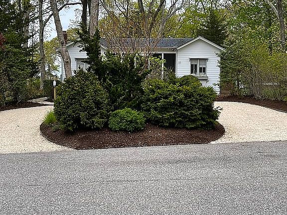 4th image of 22 Bay Ave