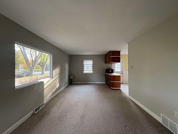 4th image of 1709 Hamilton Ave