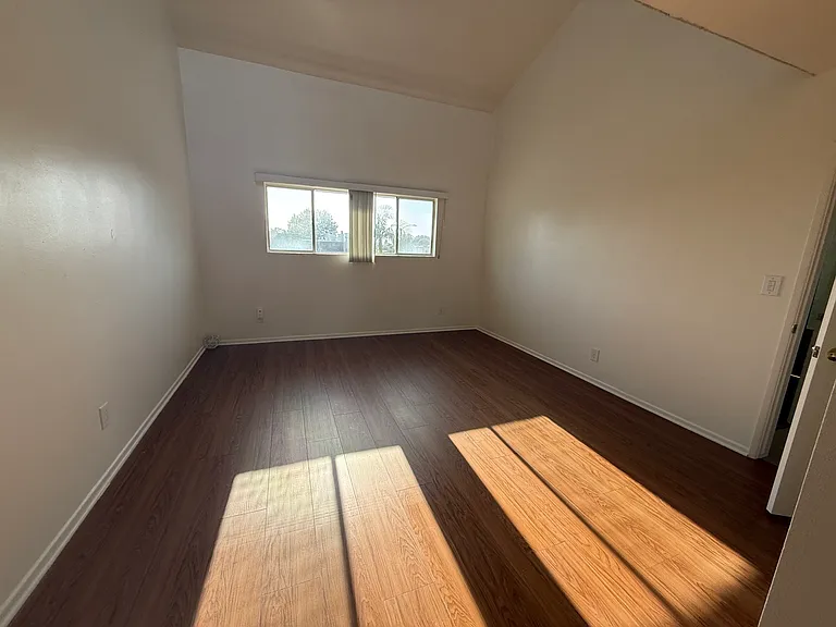 7838 W Manchester Ave #1 — Photo 24