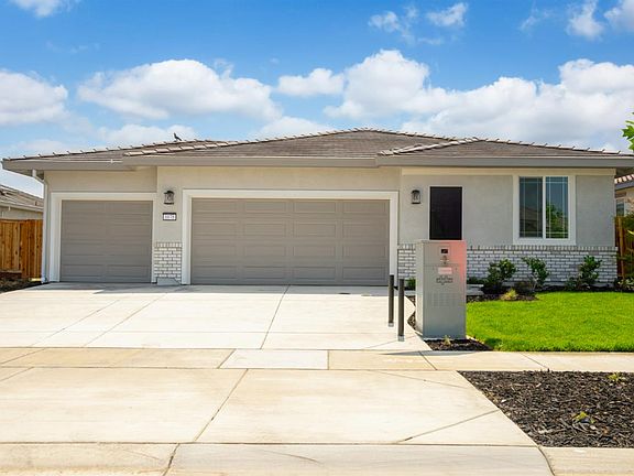 3rd image of 1078 Camomile Drive