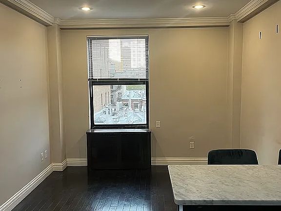 2nd image of 250 W 100th St #617