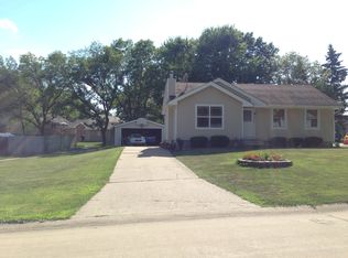 4212 89th St, Urbandale, IA 50322