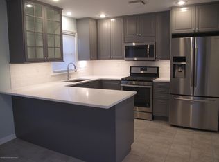 55 Forrest Ave, Rumson, NJ 07760