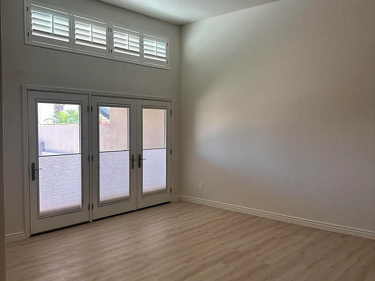 8889 E Meadow Hill Dr — Photo 33