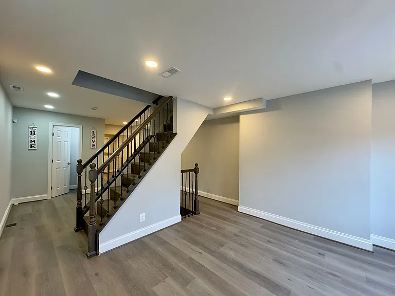 115 S Eaton St — Photo 4