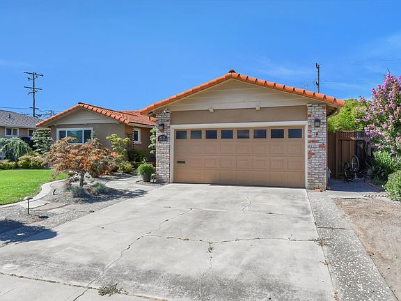 3rd image of 4877 Borina Dr