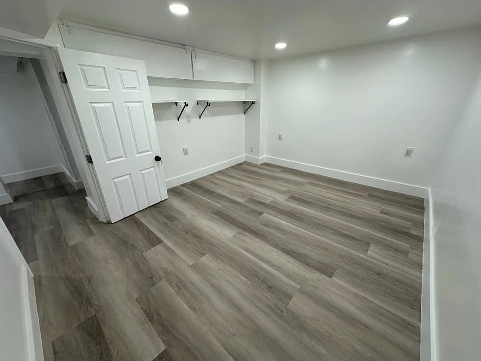 1 bed, $700 — Photo 1
