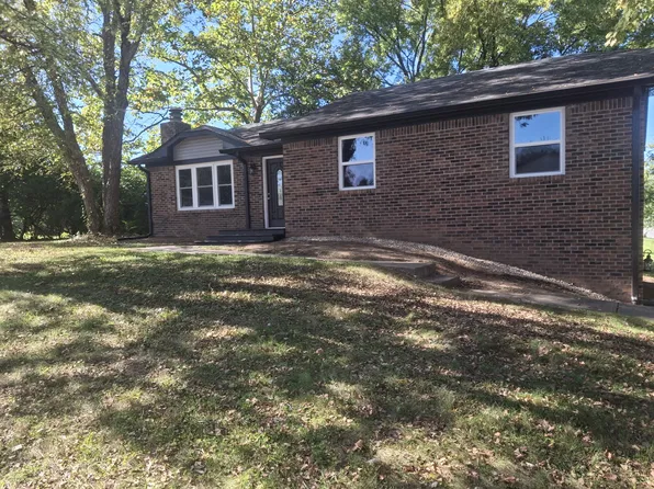 102 Pilgrim Ct, Greenwood, IN 46142