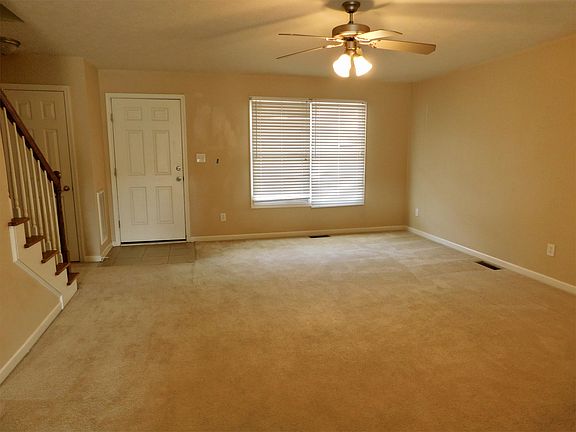 5th image of 225 Margate Dr #1