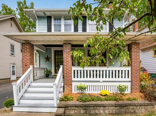 186 E Pacemont Rd, Columbus, OH 43202