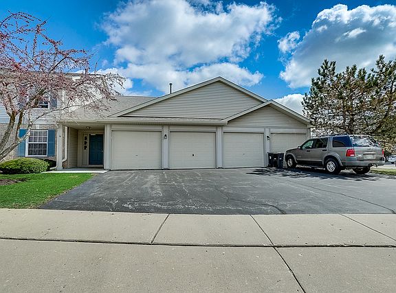 2nd image of 1011 Sommerset Ct APT D