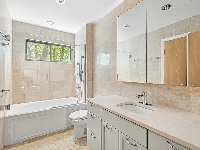 12 Wyeth Ct — Photo 15