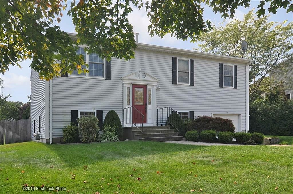 22 Hunters Crossing Dr, Coventry, RI 02816 Zillow
