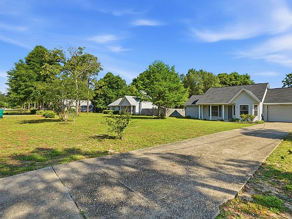 4th image of 324 John King Rd