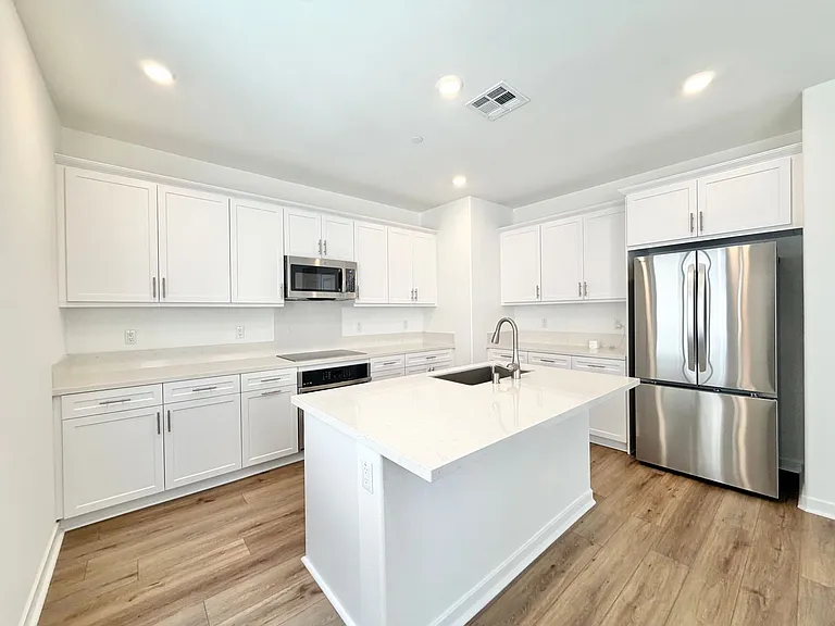 31404 Lolite Dr — Photo 14