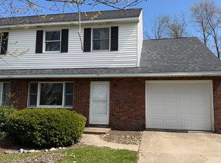50 Downey Dr, Oswego, NY 13126