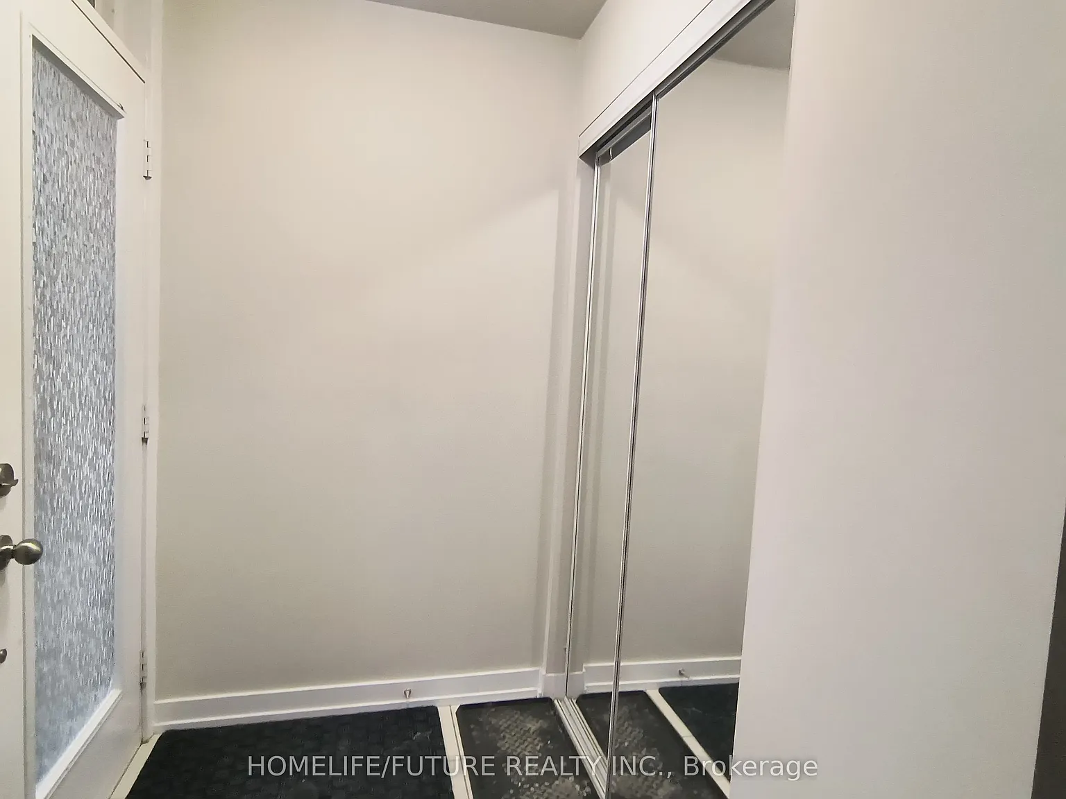 2 bed, $2,400 — Photo 2