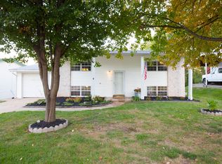 4 Lennox Ter, Maryland Heights, MO 63043