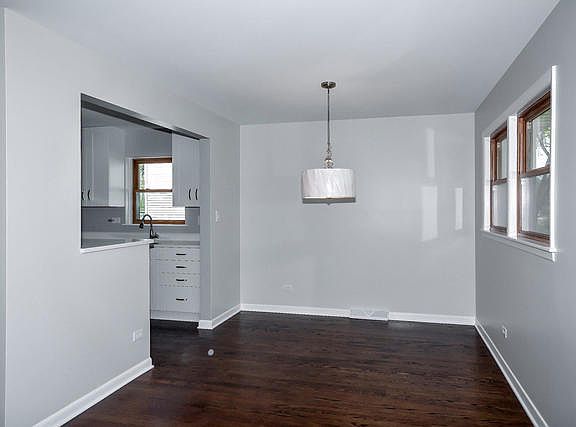 4th image of 1277 E Walnut Ave