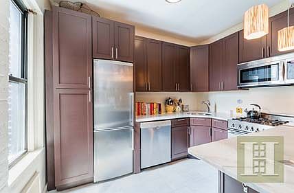 4th image of 57 W 93rd St APT 6E