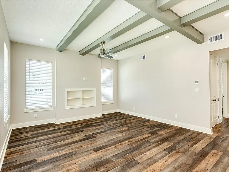3228 Avenue R #1 — Photo 5