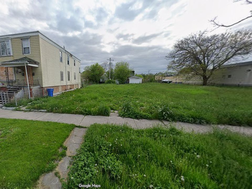 1st image of 6916 S May St