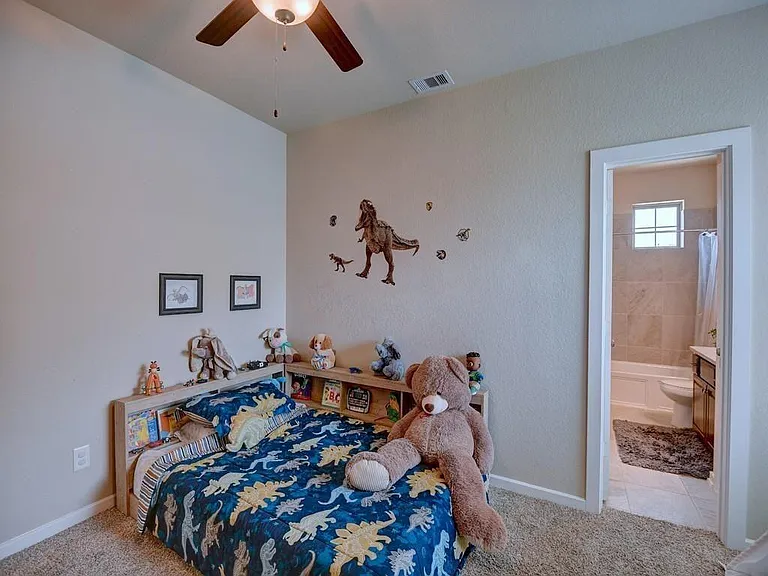 2543 Manor Valley Ct — Photo 22
