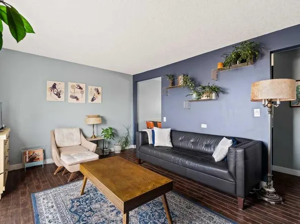 1603 W McGonigal Dr NE #7, Calgary, AB T2E 5W2