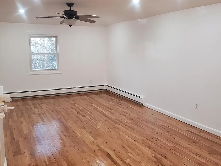 25330 Craft Ave #2 — Photo 2