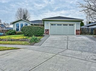 2538 Waters Edge Way, Medford, OR 97504