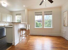 1572 Overton Park Ave, Memphis, TN