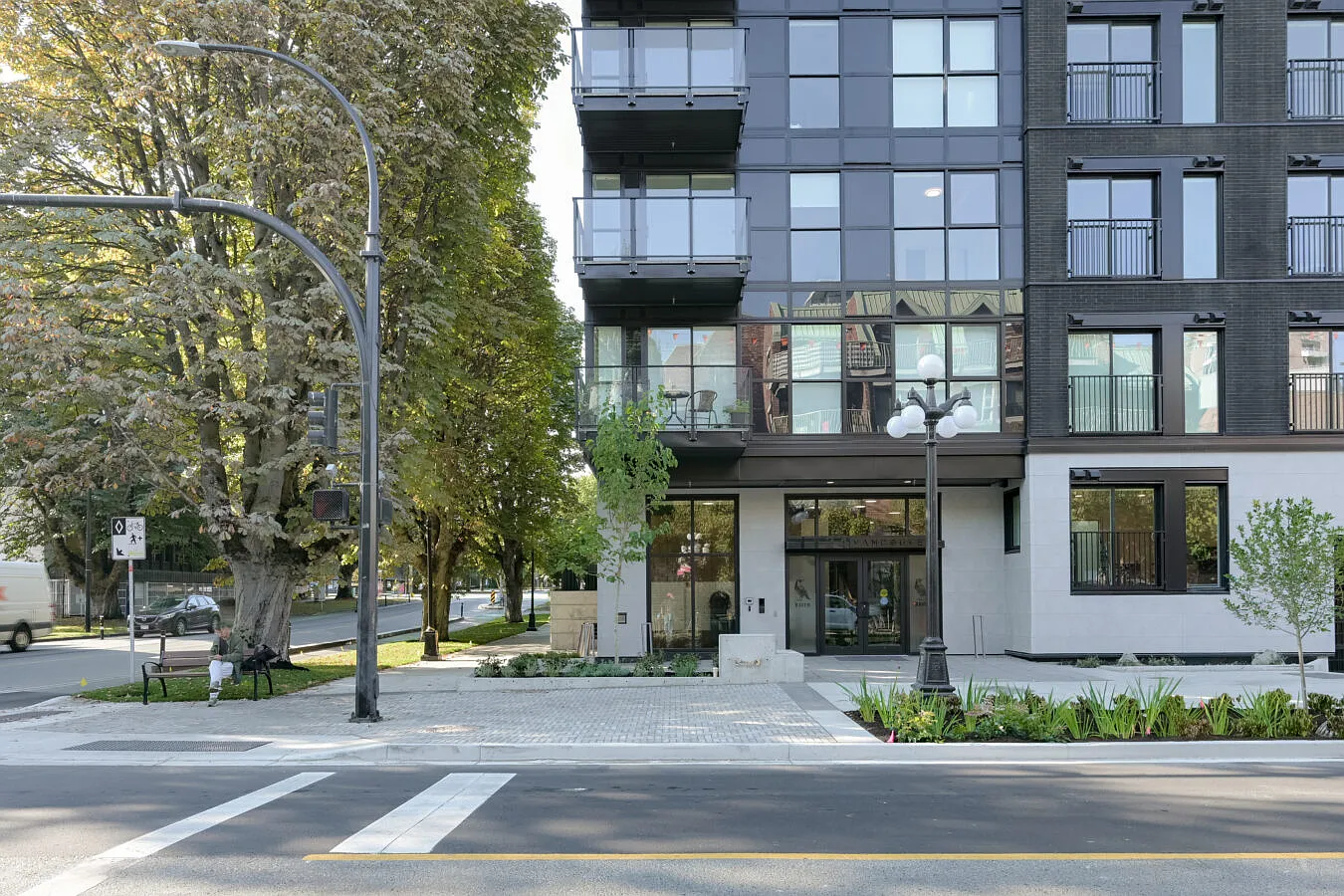Raven Apartments — Photo 4