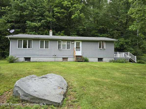 167 McLaud Dr, Nicholson, PA 18446