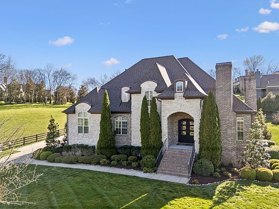 4th image of 7201 Prairie Falcon Dr