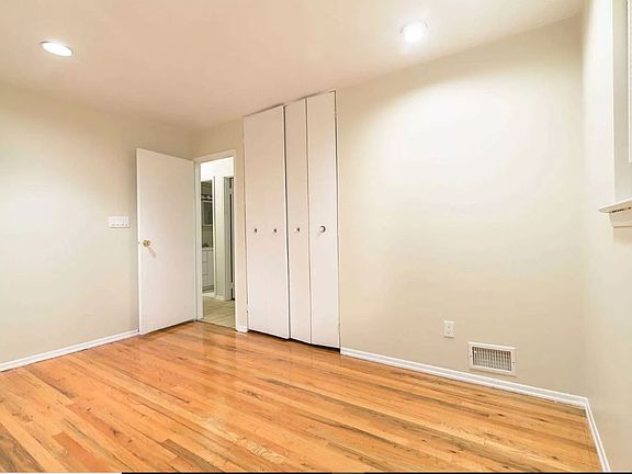 3rd image of 16039 85th St