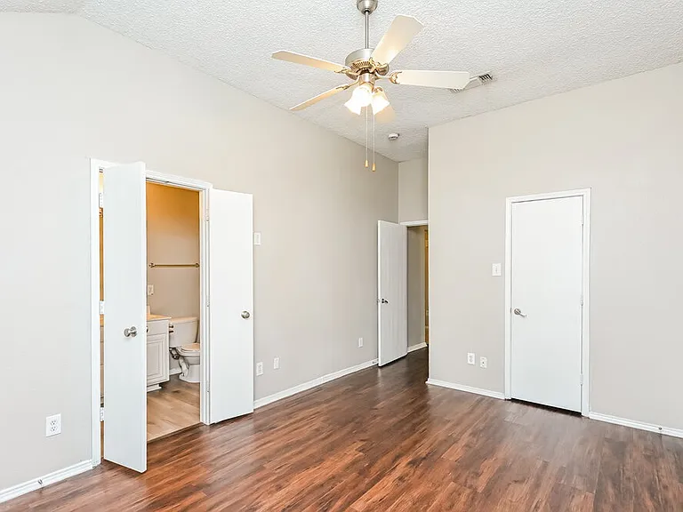 4553 Wheatland Dr — Photo 10