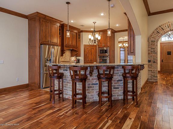 4th image of 6001 Quail Springs Trl