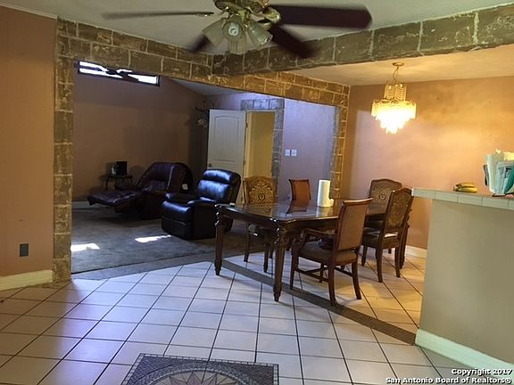 4th image of 335 Demya Dr
