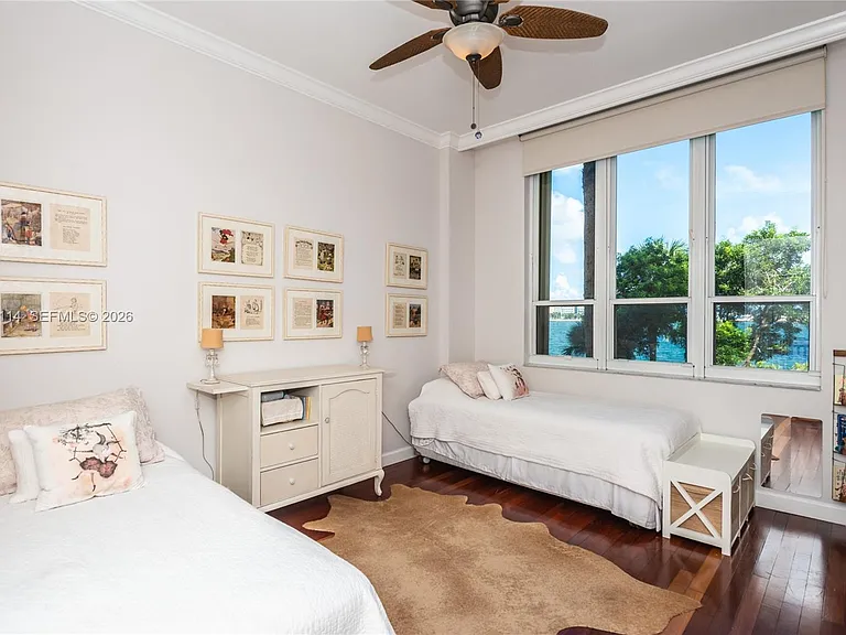 888 Brickell Key Dr #211 — Photo 17