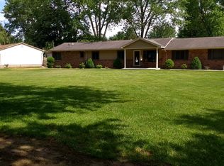 10805 Wynns Rd, Pinckney, MI 48169