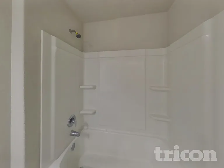 7422 Summer Blossom Ct — Photo 10
