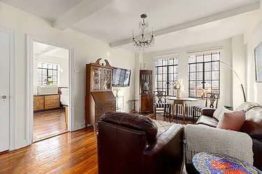 5 Tudor City Place, #1805