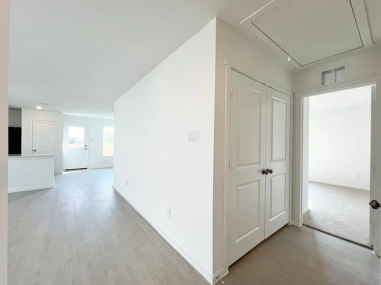 10029 Muntjac Dr — Photo 8