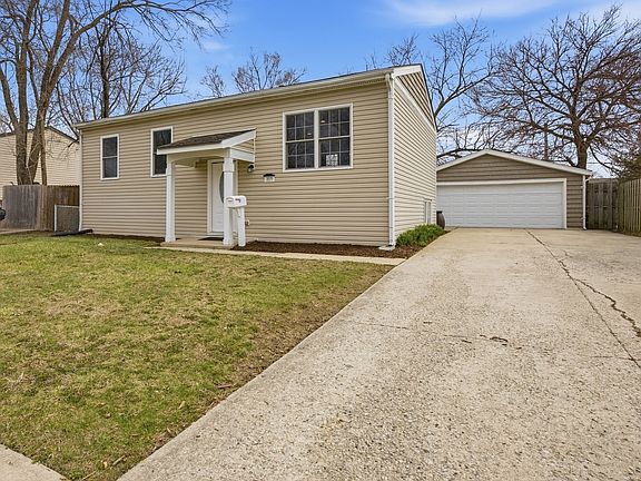 3rd image of 205 Fremont Ave