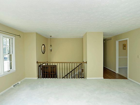 4th image of 3431 Winthrop Dr